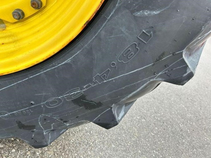 2016-john-deere-5085e-image-58