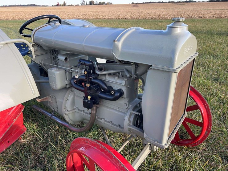 1923-fordson-tractor-image-10
