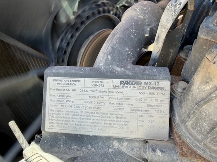 2022-peterbilt-389-image-16