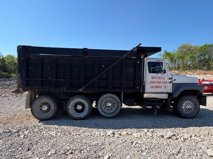 #31925-•-1999-international-tri-axle-dump-truck-image-10