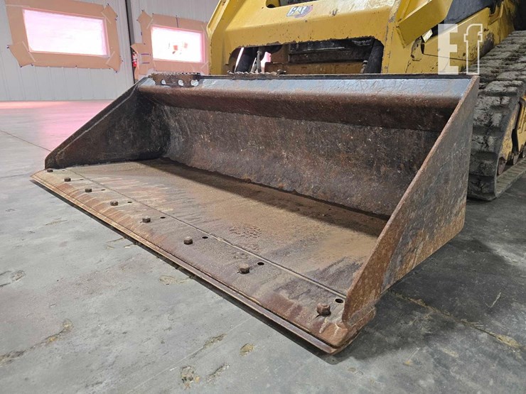 2022-caterpillar-259d3-image-9