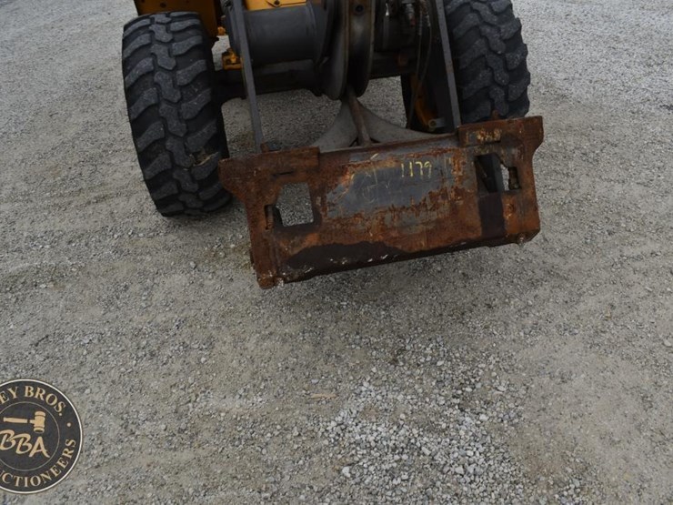 2015-volvo-l30g-image-11