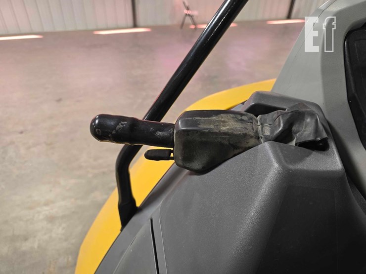 2022-caterpillar-416-image-25