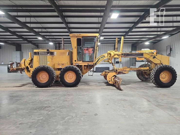 1999-caterpillar-160h-image-6