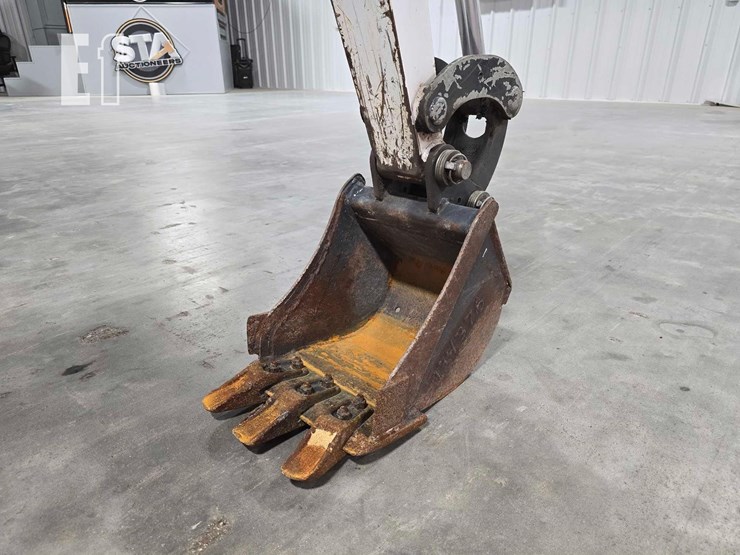 2022-bobcat-e20-image-9