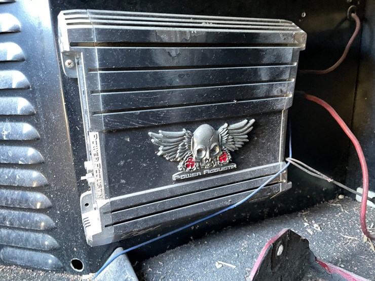 #3937-•-semi-sleeper-cab-image-19