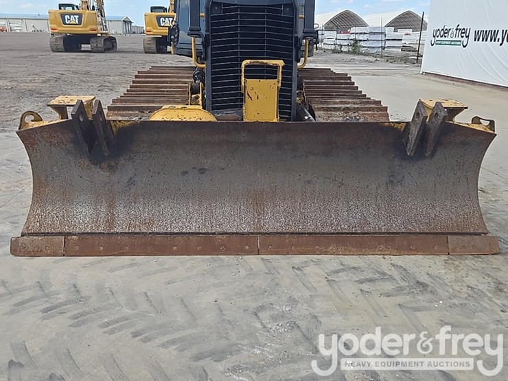 2021-caterpillar-d1-image-24