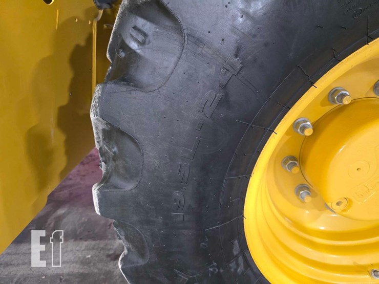 2023-deere-310-g-tier-image-33