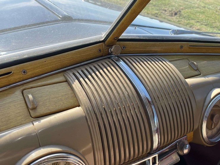 1948-ford-super-deluxe-convertible-image-64