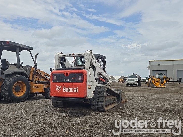 2016-bobcat-t750-image-5