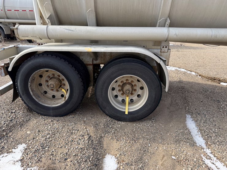 2009-heil-trailer-image-5