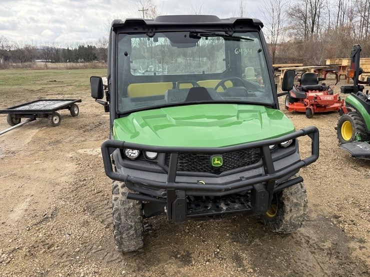 john-deere-gator-image-2
