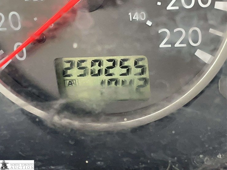 2006-nissan-x-trail-image-13