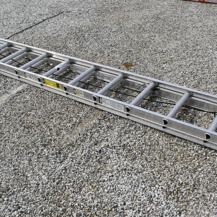 WARNER 20FT AULUMINUM EXTENSION LADDER 42916