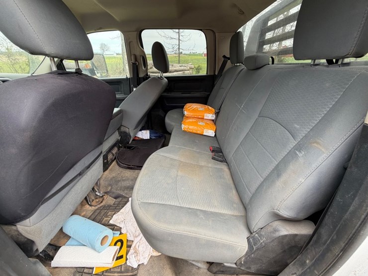 2014-dodge-ram-5500-image-19