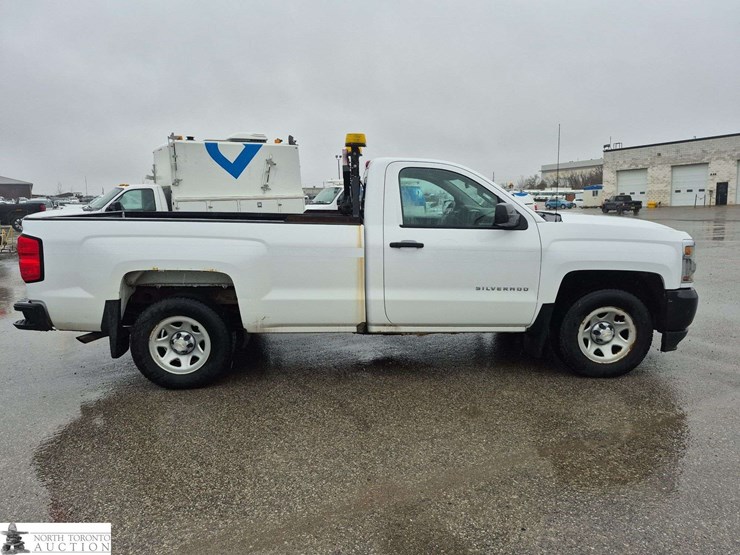2018-chevrolet-silverado-1500-image-4