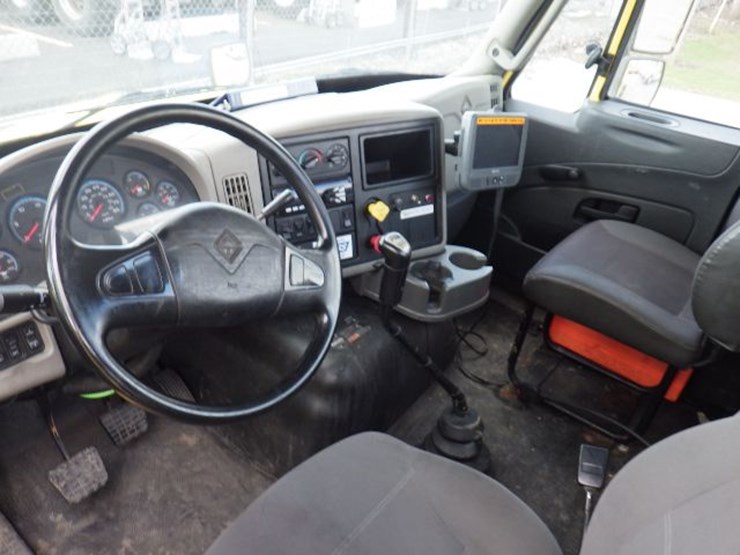 2016-international-8600-image-15