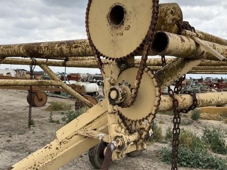 custom-21'x10'-straddle-buggy-image-7