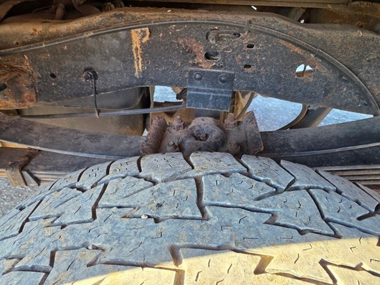 2004-ford-f350-image-14