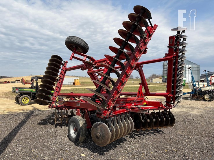 case-ih-3900dh-image-3