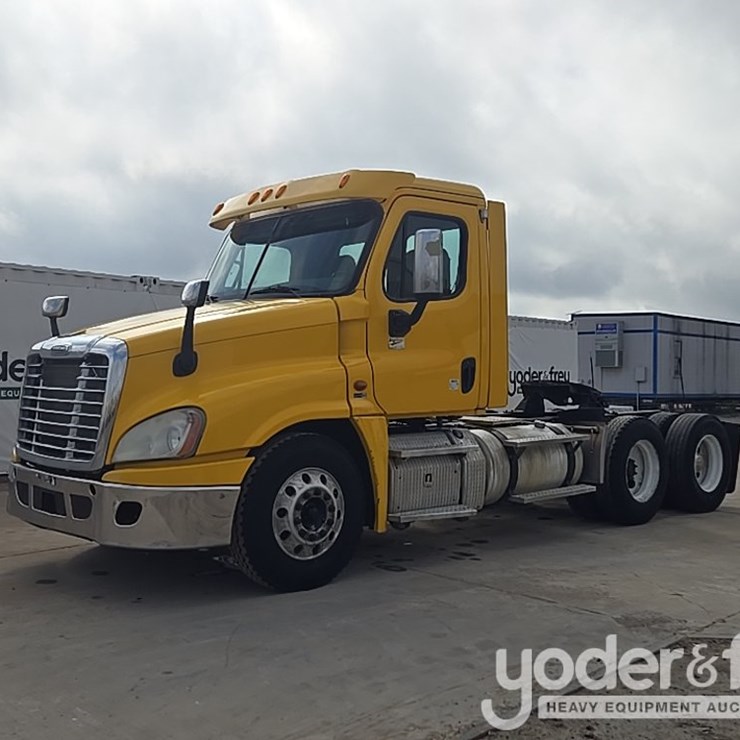 2012 FREIGHTLINER CASCADIA 125