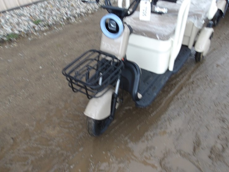 #7335-•-irgc40-mini-golf-cart-image-5