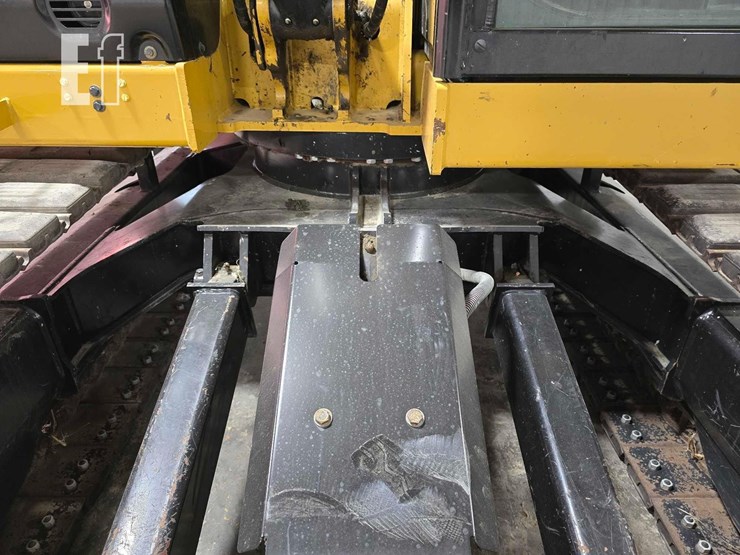 2022-caterpillar-307.5-image-32