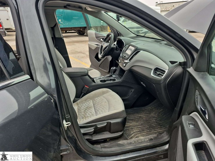 2018-chevrolet-equinox-image-29