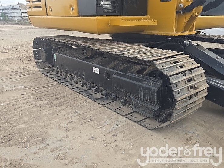 2018-caterpillar-305.5-image-16