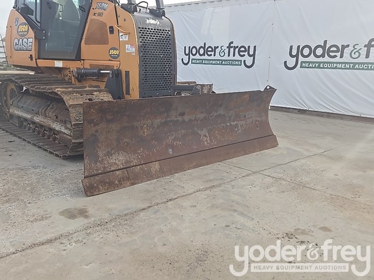 2016-case-750m-image-26