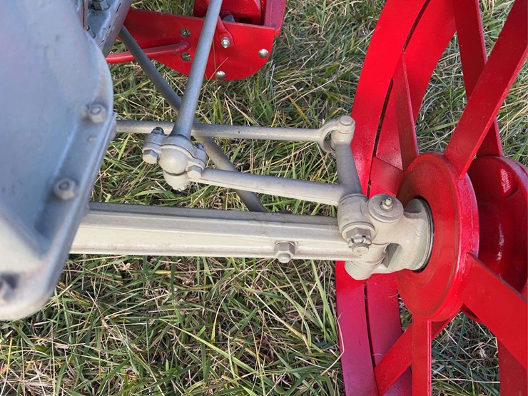 1921-fordson-tractor-image-16