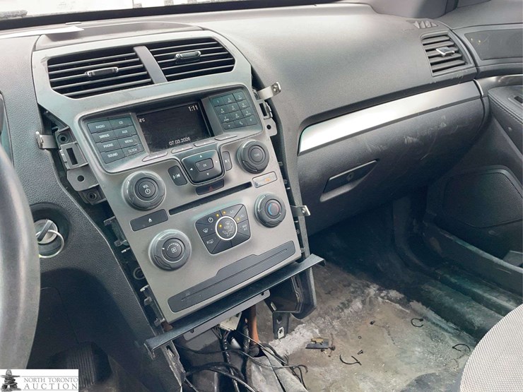 2014-ford-explorer-image-14