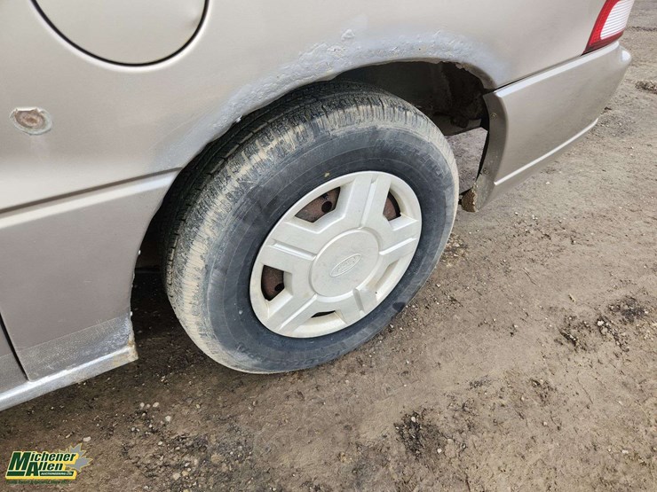 2003-ford-windstar-image-11