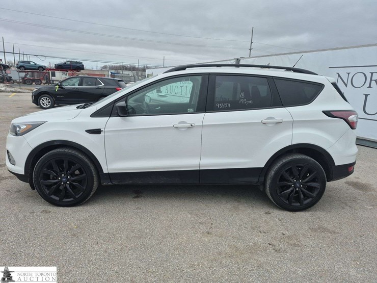 2018-ford-escape-image-8