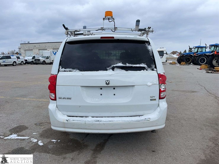 2015-ram-c/v-image-6