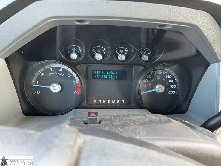 2013-ford-f350-image-12