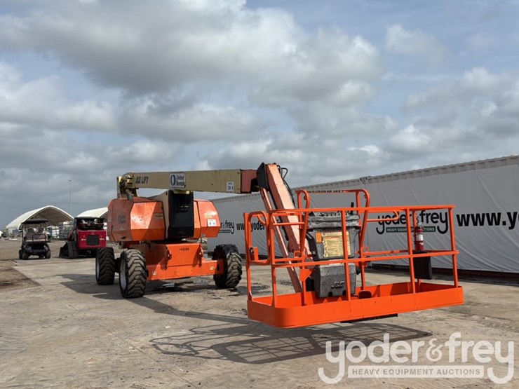 2014-jlg-800aj-image-7