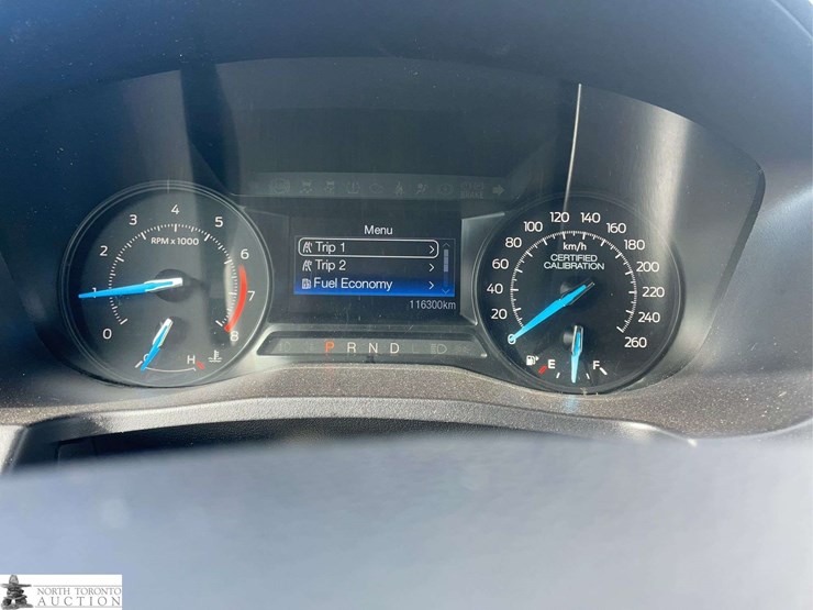 2019-ford-explorer-image-12