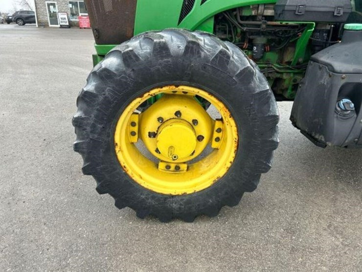 2016-john-deere-5085e-image-64