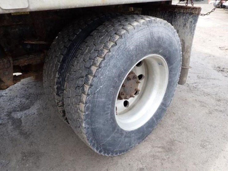 2017-ford-f750-image-43