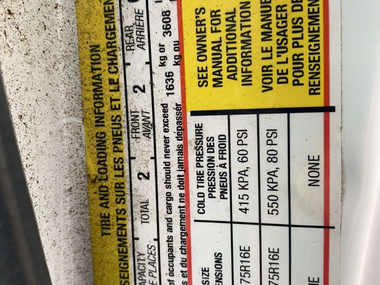 2009-ford-cargo-image-26