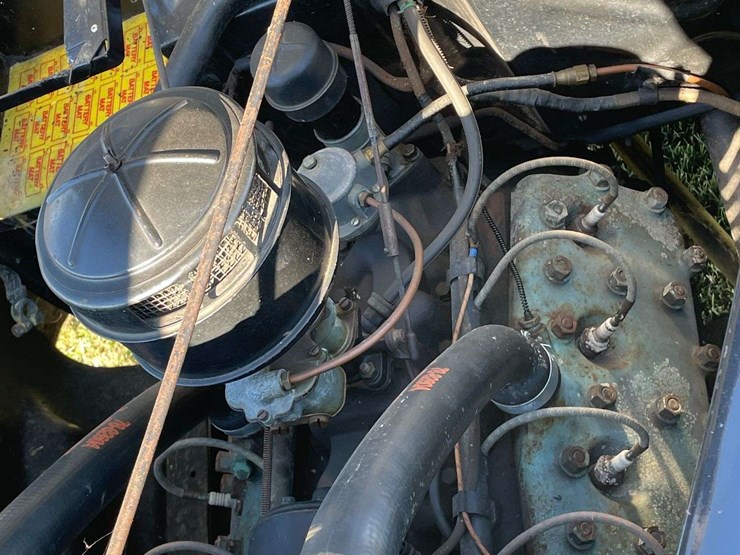 1938-ford-two-door-deluxe-sedan---original-car!-image-86