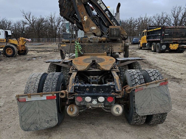 2013-kenworth-t800-image-8