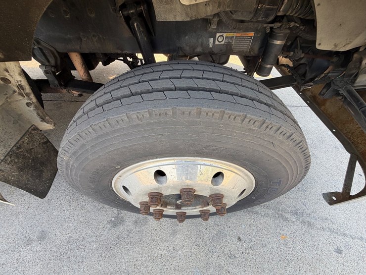 2007-kenworth-t300-image-15