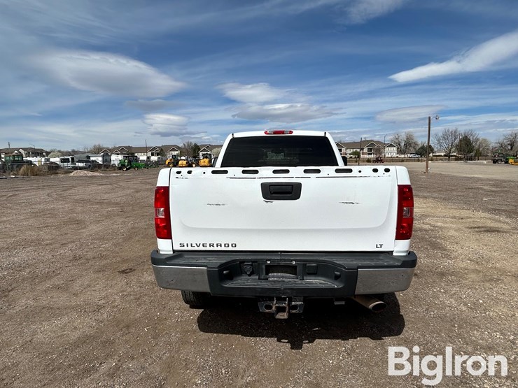 2011-chevrolet-silverado-2500-lt-image-6
