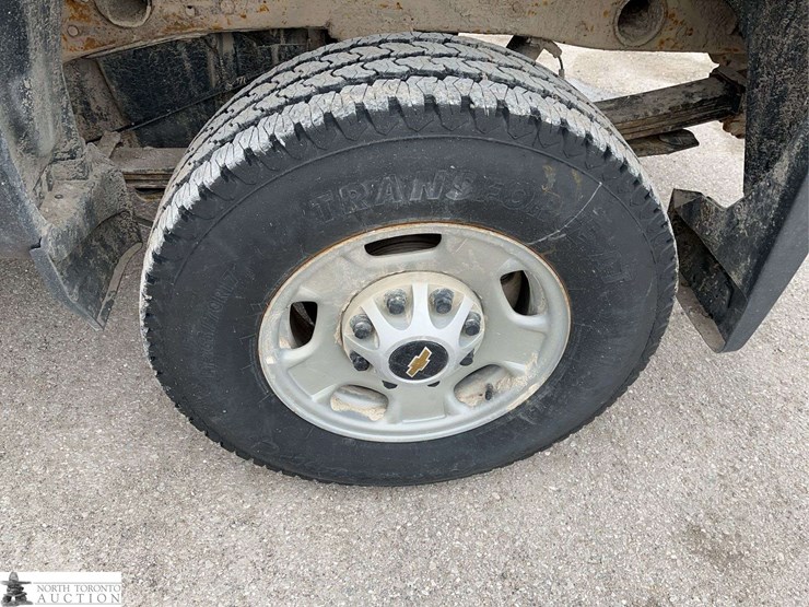 2019-chevrolet-silverado-2500hd-image-23