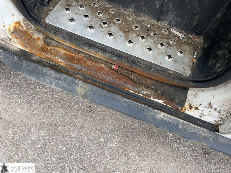 2016-ford-transit-image-27