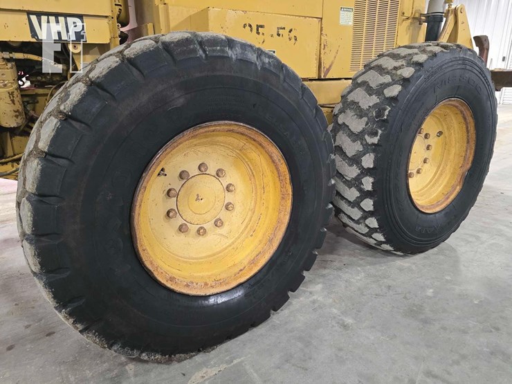 1999-caterpillar-160h-image-26