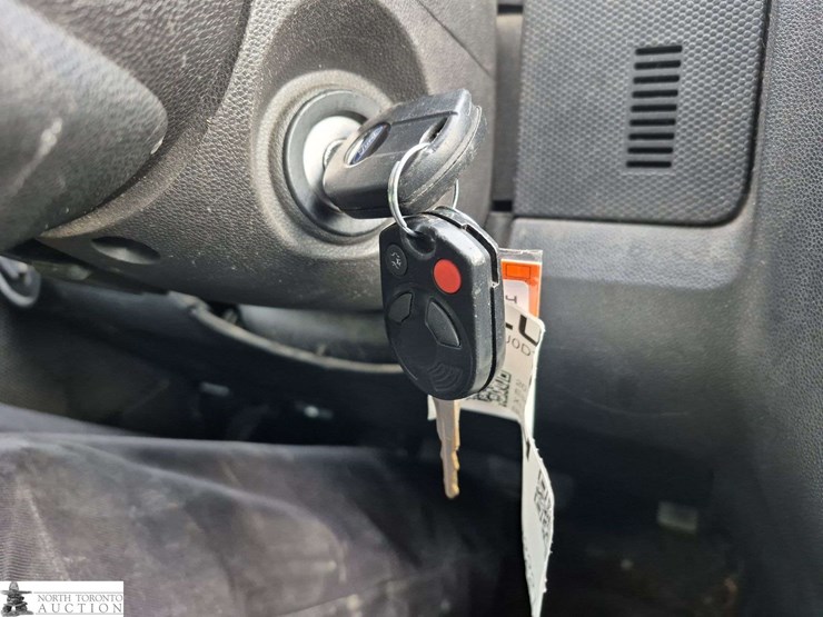 2011-ford-escape-xlt-image-14