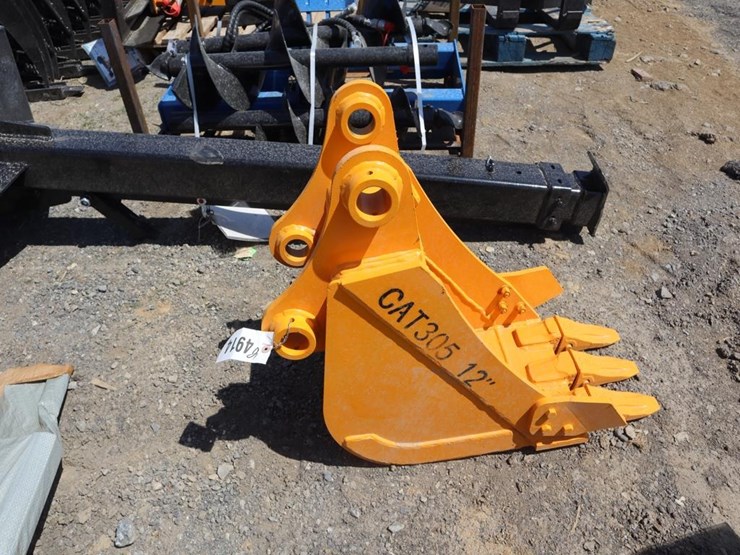 caterpillar-305-image-4